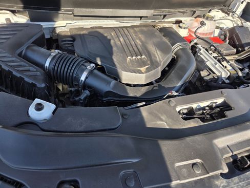 Used 2024 GMC Acadia Elevation FWD image 18
