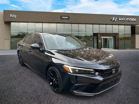 Used 2023 Honda Civic Sport image 4