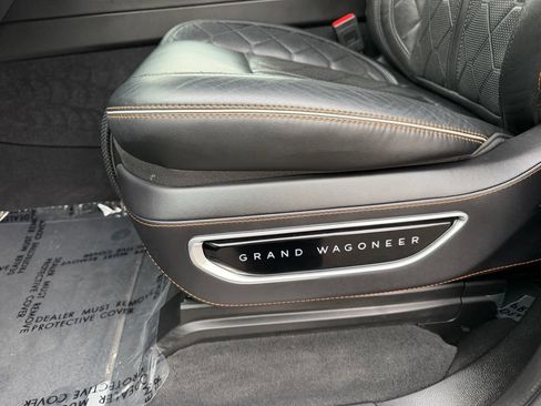 Used 2024 Jeep Grand Wagoneer L Series III AWD/4WD image 14