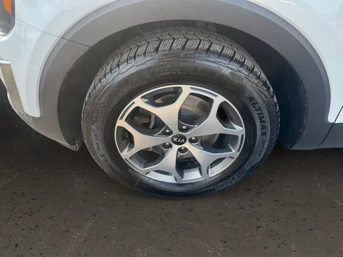 Used 2020 Kia Telluride EX w/ Towing Package image 9