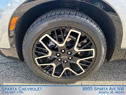 Used 2025 Chevrolet Blazer RS w/ Driver Confidence II Package AWD/4WD image 9