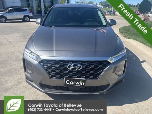 Used 2020 Hyundai Santa Fe SE FWD image 9