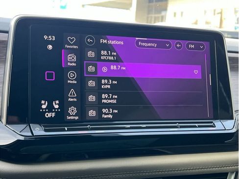 Used 2024 Volkswagen Atlas SEL Premium R-Line image 21