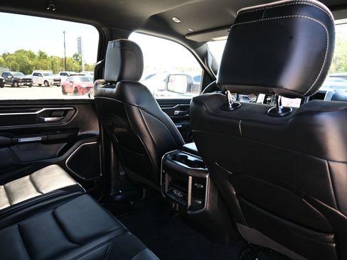 Used 2025 RAM 1500 Laramie AWD/4WD image 23