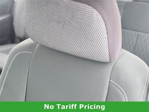 Used 2018 Nissan Titan SV w/ SV Convenience Package image 14