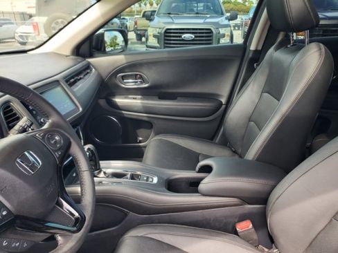 Used 2022 Honda HR-V EX-L image 10
