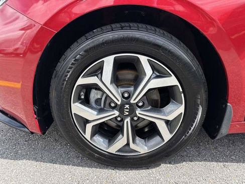 Used 2020 Kia Forte LXS FWD image 9
