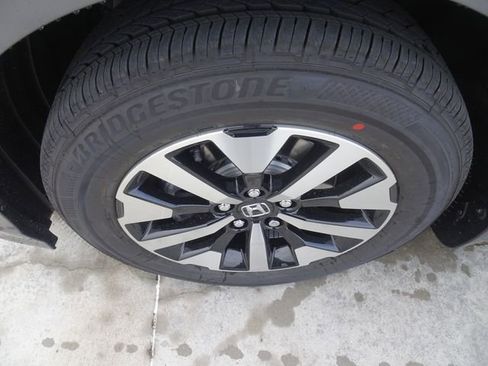New 2026 Honda Odyssey EX-L image 10