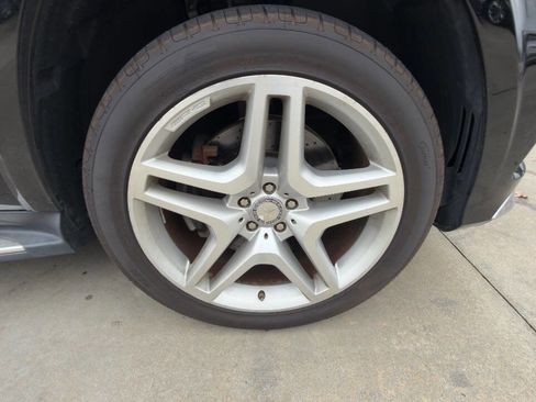 Used 2014 Mercedes-Benz GL 550 4MATIC image 78