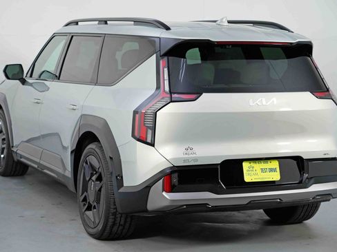 Used 2024 Kia EV9 GT-Line image 55