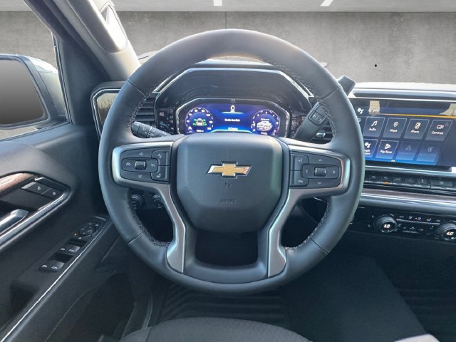 Used 2024 Chevrolet Silverado 1500 LT RWD image 21