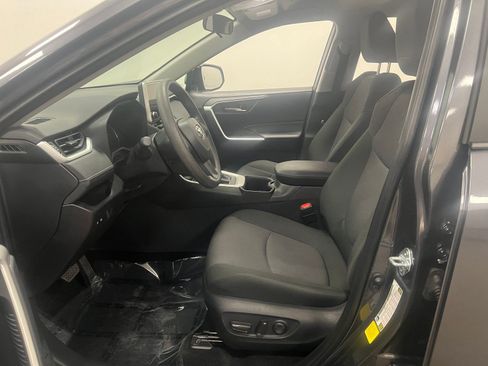 Used 2025 Toyota RAV4 XLE image 10