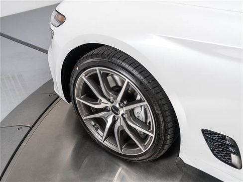 New 2026 Genesis G70 2.5T Prestige image 12