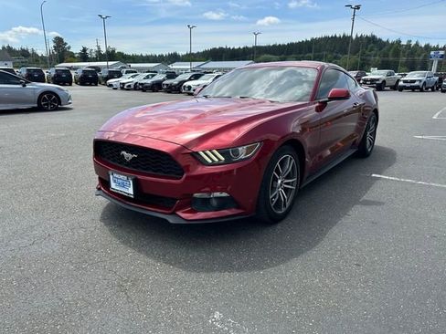 Used 2015 Ford Mustang Premium RWD image 6