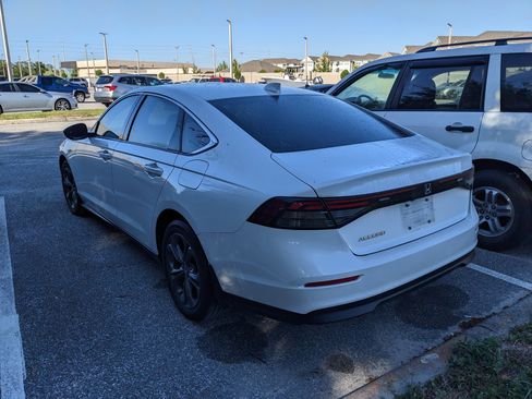 Used 2023 Honda Accord EX image 10
