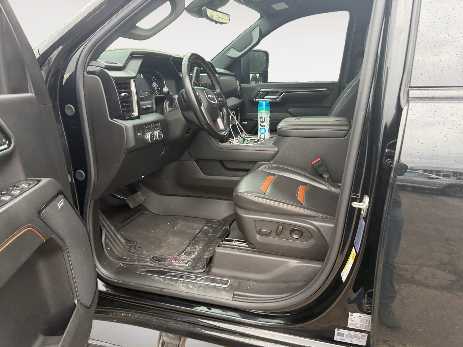 Used 2024 GMC Sierra 2500 AT4 w/ AT4 Premium Plus Package AWD/4WD image 9