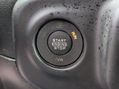 Used 2023 Jeep Gladiator Rubicon w/ LED Lighting Group image 18