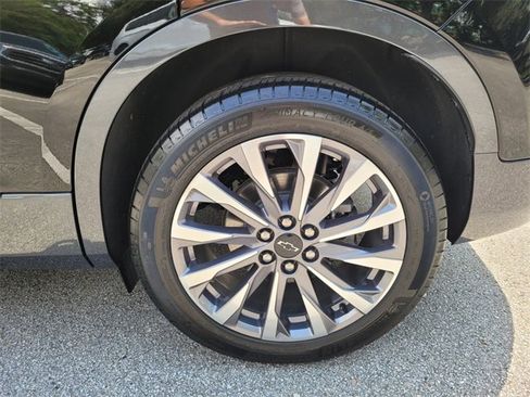 Used 2025 Chevrolet Blazer Premier w/ Driver Confidence II Package image 16