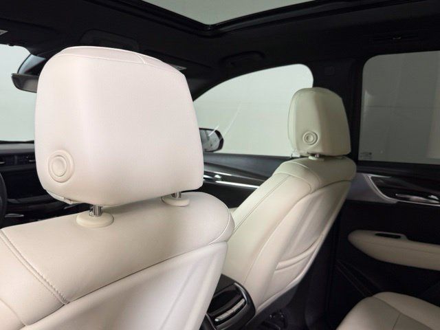 Used 2020 Cadillac XT6 Sport AWD/4WD image 26
