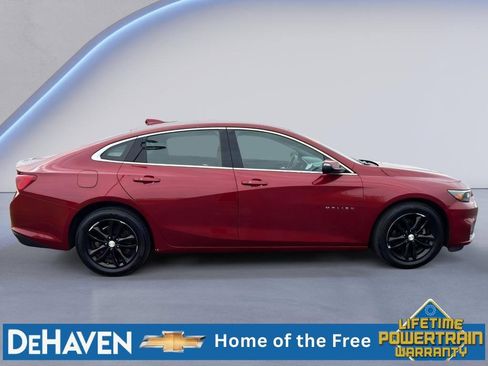 Used 2018 Chevrolet Malibu LT w/ Driver Confidence Package FWD image 7