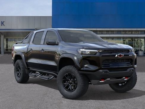 New 2026 Chevrolet Colorado ZR2 w/ Midnight Edition AWD/4WD image 7