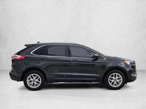 Used 2022 Ford Edge SEL w/ Convenience Package AWD/4WD image 4