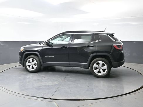 Used 2020 Jeep Compass Latitude AWD/4WD image 9