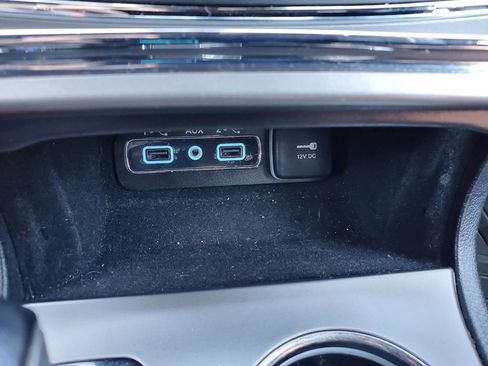 Used 2020 Jeep Grand Cherokee Laredo AWD/4WD image 27