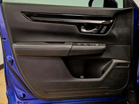 Used 2024 Honda CR-V Sport Touring image 12