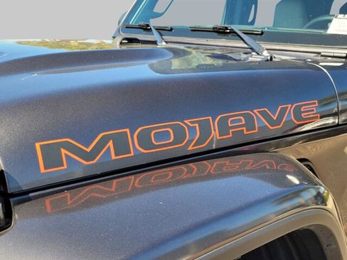 Used 2021 Jeep Gladiator Mojave image 12