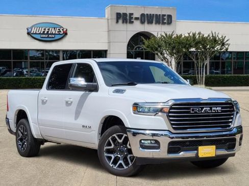 Certified 2025 RAM 1500 Laramie AWD/4WD image 1