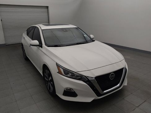 Used 2022 Nissan Altima 2.5 SV w/ SV Premium Package FWD image 13