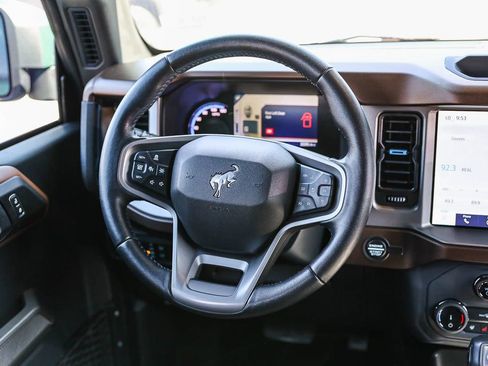 Used 2022 Ford Bronco Outer Banks AWD/4WD image 15