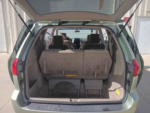 Used 2008 Toyota Sienna CE FWD image 7