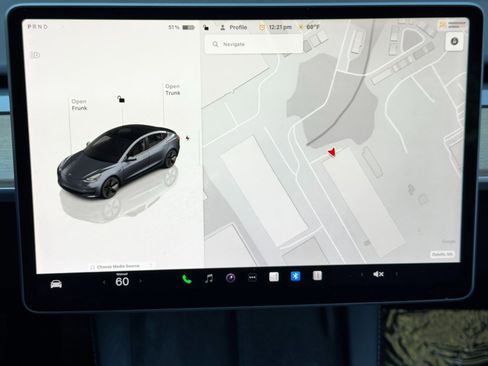 Used 2023 Tesla Model 3 Standard Range RWD image 22