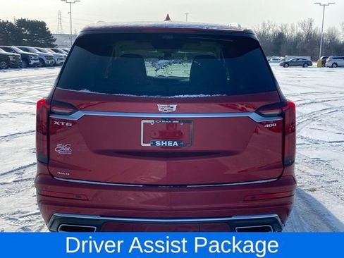 Used 2023 Cadillac XT6 Premium Luxury w/ Technology Package image 4