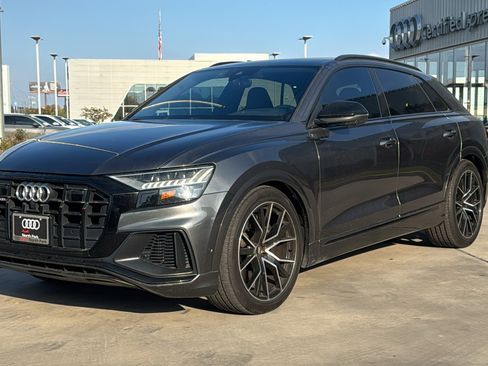 Used 2020 Audi SQ8 Prestige w/ Prestige Package image 3