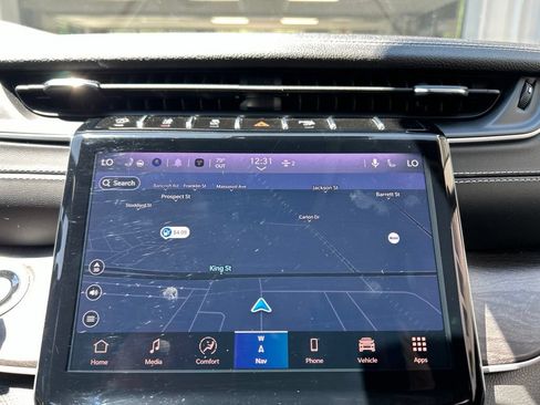 Used 2023 Jeep Grand Cherokee Limited AWD/4WD image 20