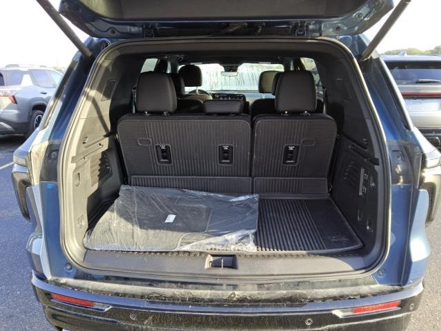 Used 2026 Chevrolet Traverse High Country AWD/4WD image 6