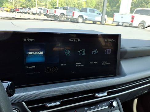 Used 2025 Hyundai Sonata SEL FWD image 9