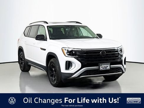 New 2026 Volkswagen Atlas Peak Edition AWD/4WD image 1