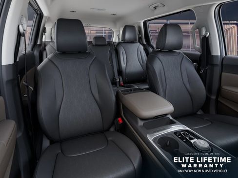 New 2026 Kia Carnival EX FWD image 16