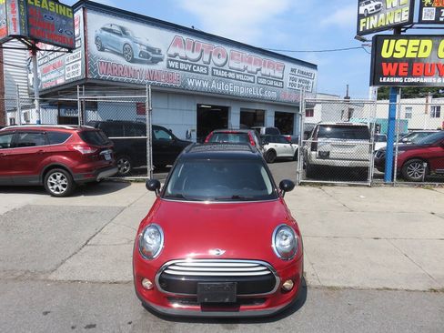 Used 2015 MINI Cooper 4-Door Hardtop FWD image 6