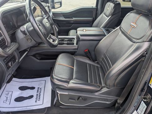 Used 2023 Ford F250 Platinum AWD/4WD image 16