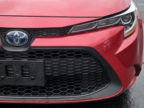 Used 2021 Toyota Corolla LE image 25