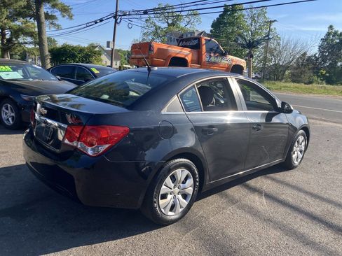 Used 2012 Chevrolet Cruze LS FWD image 7