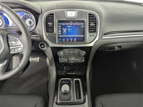 Used 2023 Chrysler 300 Touring image 24