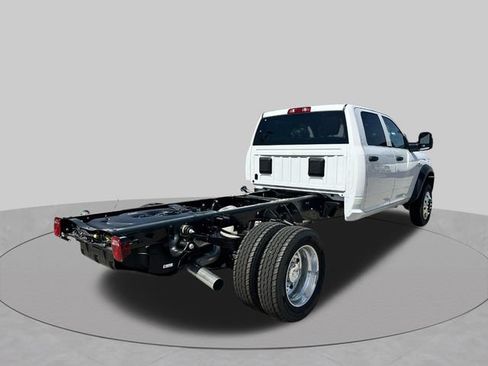 New 2026 RAM 4500 Tradesman w/ Chrome Appearance Group AWD/4WD image 3