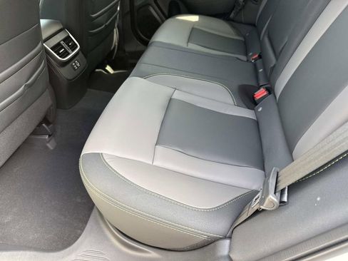 Used 2025 Subaru Outback Onyx Edition AWD/4WD image 16