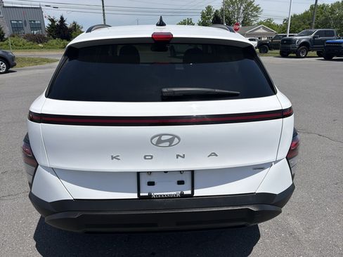 Used 2025 Hyundai Kona SEL AWD/4WD image 4